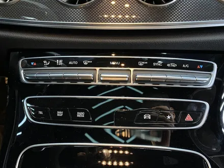 벤츠E53 AMG 쿠페 고민할 필요가 없는 IWC 리얼카본 센터페시아& 사이드미러 교체 시공입니다! / 수원, 부천, 부평, 인천