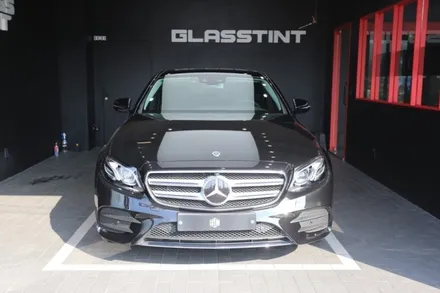 스타클럽 글라스틴트 부천 벤츠 E300 E클래스썬팅 품격에 걸맞은 슈어X 틴팅 필름 시공 + 다이아몬드그릴 교체 / 수원, 부천, 부평, 인천