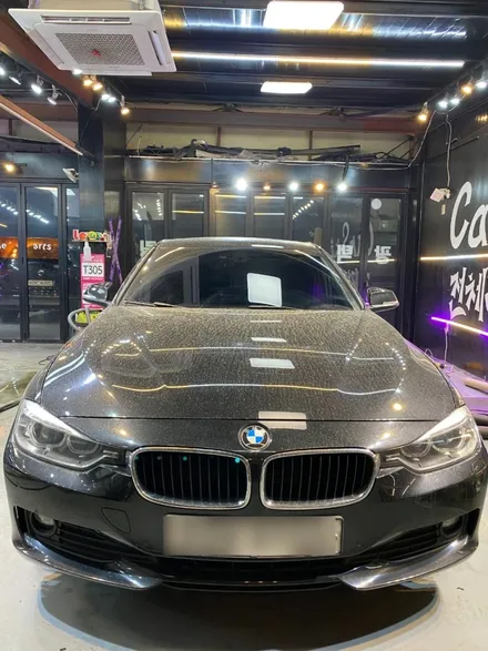 BMW 320d 실내브러쉬랩핑 ( 우드트림 랩핑 ) 실내트림(카본/브러쉬)랩핑 / 서울 영등포