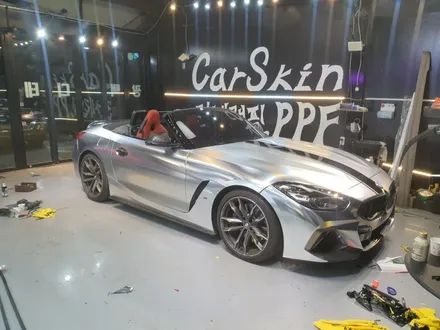 BMW Z4 전체랩핑제거 후 (에이버리_사틴크롬실버) 전체랩핑 시공 - 영등포랩핑샵 / 서울 영등포
