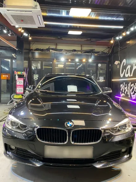 BMW 320d 실내브러쉬랩핑 ( 우드트림 랩핑 ) 실내트림(카본/브러쉬)랩핑 / 서울 영등포