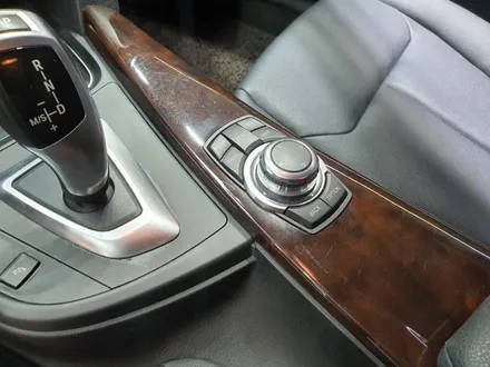 BMW 320d 우드트림 카본&블랙브러쉬 실내랩핑 / 서울 영등포