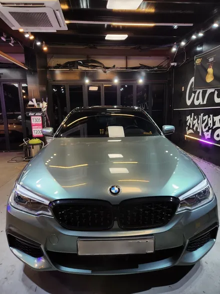 BMW5시리즈 전체랩핑제거후 *엔비아그린*전체랩핑 영등포랩핑 보험/사고수리전문! / 서울 영등포