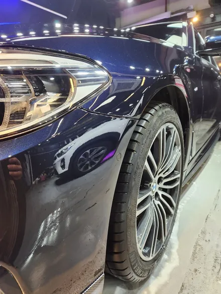 BMW530i 사고수리입고후! 사고대차렌트(벤츠S560)배차해드렸습니다 ! 영등포 자동차사고수리전문점 대물처리보험 / 서울 영등포