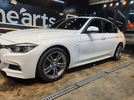 영등포세차장 스팀세차전문 BMW320d 고퀄리티 스팀세차 + 타르제거 + 철분제거 + 휠클리닝 + 실내세차까지 한번에! / 서울 영등포