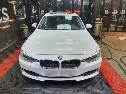 BMW 320d 우드트림 카본&블랙브러쉬 실내랩핑 / 서울 영등포
