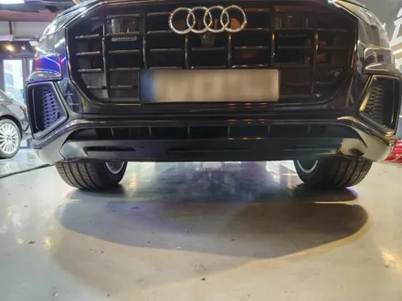 아우디Q8 50TDI 크롬죽이기 잡소리해결 뒷범퍼 센서이탈 재장착 수리 영등포랩핑샵 / 영등포카센터 아우디전문수리 / 서울 영등포