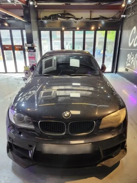 BMW 120d 판타지퍼플 전체랩핑 크롬딜리트 외형복원 M범퍼교체작업 헤드라이트복원&교체 후기형컨버전작업 외부디테일링/실내디테일링세차까지! / 서울 영등포