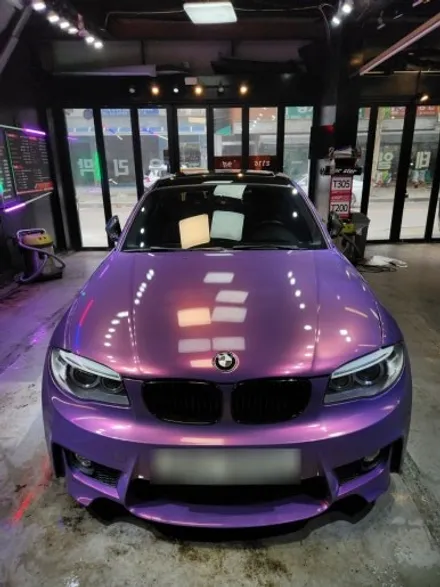 BMW 120d 판타지퍼플 전체랩핑 크롬딜리트 외형복원 M범퍼교체작업 헤드라이트복원&교체 후기형컨버전작업 외부디테일링/실내디테일링세차까지! / 서울 영등포