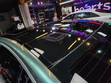 BMW5시리즈 전체랩핑제거후 *엔비아그린*전체랩핑 영등포랩핑 보험/사고수리전문! / 서울 영등포