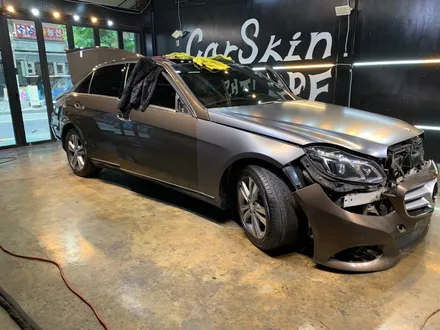 [전체랩핑] 벤츠 / e250cdi / 영등포랩핑 / 카스킨 /  칙칙한 브라운톤을 엣지있는 그레이메탈릭으로~_~ / 서울 영등포