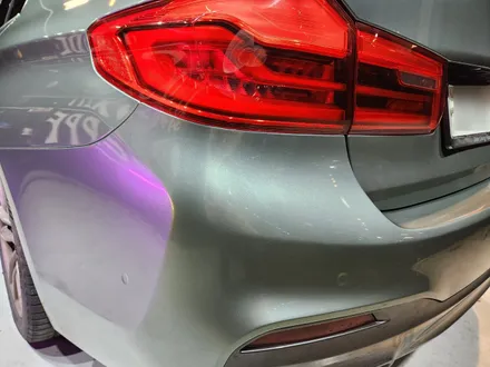 BMW5시리즈 전체랩핑제거후 *엔비아그린*전체랩핑 영등포랩핑 보험/사고수리전문! / 서울 영등포