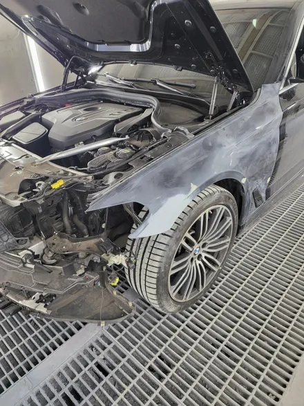 BMW530i 사고수리입고후! 사고대차렌트(벤츠S560)배차해드렸습니다 ! 영등포 자동차사고수리전문점 대물처리보험 / 서울 영등포