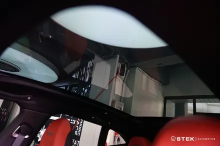 출고 후 더욱 완벽해지는 감성. 애스턴마틴 DBX 틴팅, 그래핀 틴팅STEK NEX 시공 / 성남시 수정구 오야동