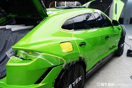 독특한 컬러에서 더욱 빛을 발하는 STEK DYNO 프리미엄 PPF와 우루스 퍼포만테 / 성남시 수정구 오야동