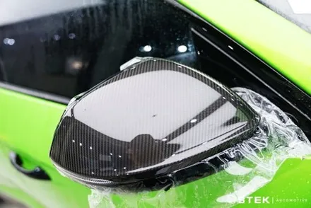 독특한 컬러에서 더욱 빛을 발하는 STEK DYNO 프리미엄 PPF와 우루스 퍼포만테 / 성남시 수정구 오야동