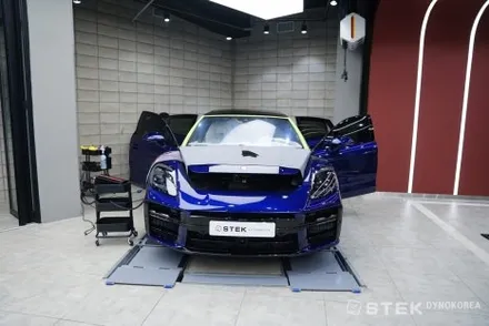 NEX 틴팅과 비내림 방지를 위한 펠트지로 여름준비를 완료한 파나메라 GTS / 성남시 수정구 오야동