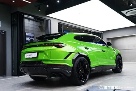 독특한 컬러에서 더욱 빛을 발하는 STEK DYNO 프리미엄 PPF와 우루스 퍼포만테 / 성남시 수정구 오야동