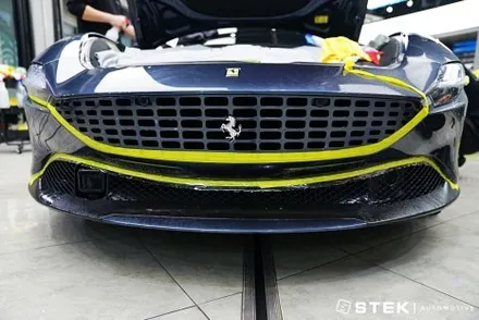 클래식한 디자인의 페라리 로마를 장식한 STEK DYNO 프리미엄 PPF / 성남시 수정구 오야동
