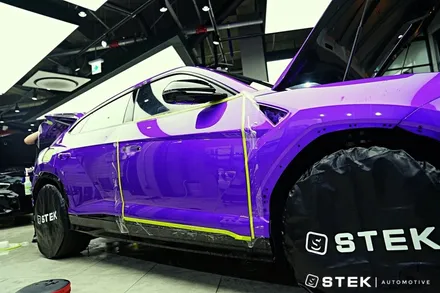 우루스S의 퍼플룩에 깊은 채도와 질감을 선사하는 STEK DYNOshield PPF / 성남시 수정구 오야동