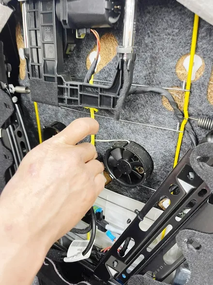 천안 벤츠 S 350 통풍시트 A/S!! 스텝 업 개러지!!
