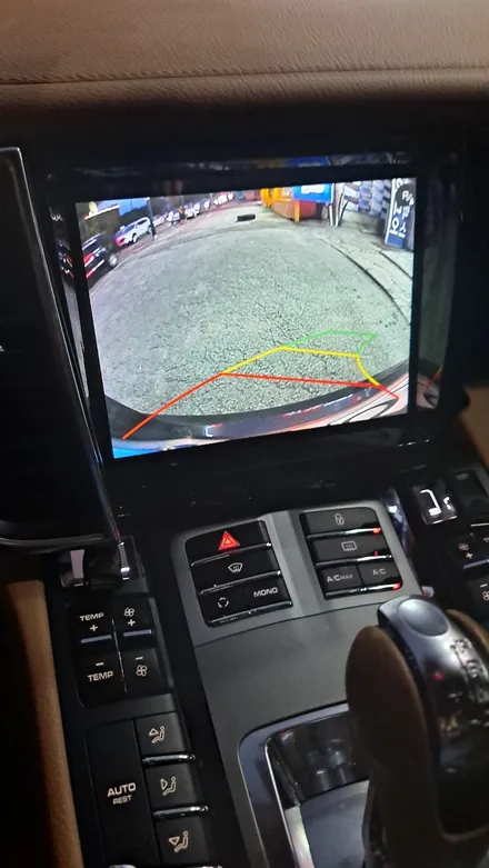 천안 포르쉐 파나메라 안드로이드 모니터 장착!! 수입차 카블릿??