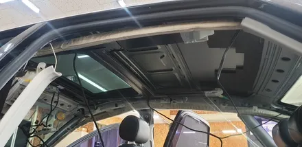 아우디 A6 2005년식 천장 엠보싱