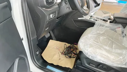 천안 포드 익스플로러 전동 사이드스텝 장착 시공!! 전동 사이드스텝 견적??