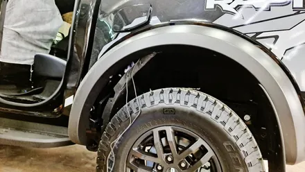 천안 포드 레인저 전동 토너 커버 시공!! 전동 토너 커버 견적??
