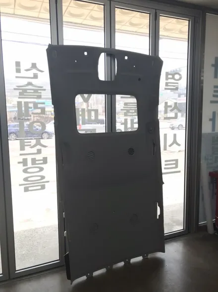 천안 자동차 천장 엠보싱 시공!! 코란도 투리스모!!