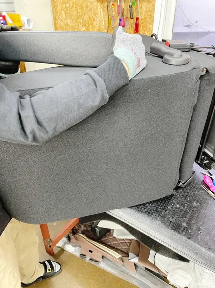 천안 르노 마스터 15인승 가죽시트커버 교체 시 공!! 자동차 가죽시트 교체 견적??