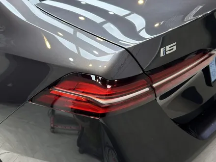 천안 유리막코팅 BMW I5 유막제거 발수코팅 스팀세차 작업 / 충남 천안