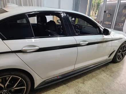 [양주데칼라이프]bmw 530i 크롬죽이기 사이드데칼 작업했어요! / 양주시 고암동
