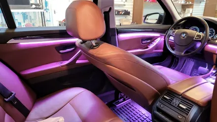 광주BMW 520d f10엠비언트 우아하게 아름답게 무드등 답게 순정처럼 깔끔하게 / 광주 북구