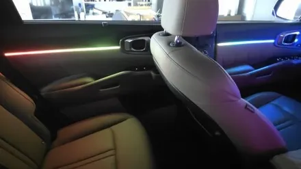 광주 신형 쏘렌토 엠비언트 신형 쏘렌토 순정 옵션 부재 그만! 글로우모션으로 반전무드 완성 / 광주 북구