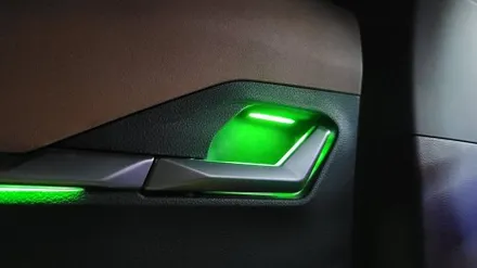 굿바이 무빙 모션부터 깜빡이 연동 모션까지! 깔끔한 광주 엠비언트 업체에서 / 광주 북구