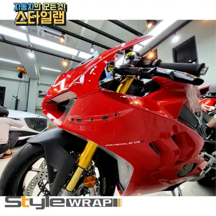 두가티 v4s 모델로 마프로  社 의 유광 ppf 작업, 바이크 랩핑 잘하는 스타일랩 / 부산 금정구