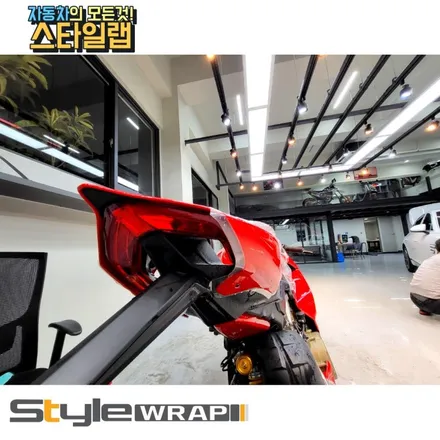 두가티 v4s 모델로 마프로  社 의 유광 ppf 작업, 바이크 랩핑 잘하는 스타일랩 / 부산 금정구