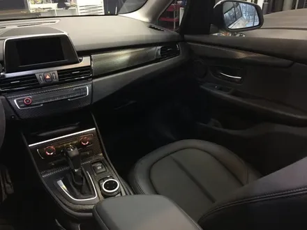 역시 실내 랩핑은 카본이 진리/부천 BMW 액티브투어러 카본 실내랩핑/인천랩핑 / 부천 원미구 상동