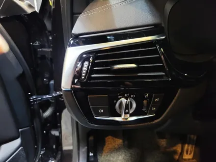 BMW 5시리즈 520i(G30) 실내 하이그로시 클리프디자인 PPF 시공 포스팅/부천/인천 / 부천 원미구 상동