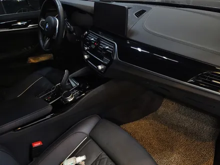 BMW 5시리즈 520i(G30) 실내 하이그로시 클리프디자인 PPF 시공 포스팅/부천/인천 / 부천 원미구 상동