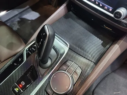 BMW 5시리즈(G30) 실내카본랩핑 시공/부천실내랩핑/인천/530i/하이그로시랩핑/520d / 부천 원미구 상동