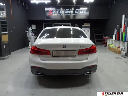 라이트필름 저가형 중국산은 이제 그만!!독일산 오라칼필름으로  BMW 530i 헤드라이트/테일라이트 시공[부천랩핑][부천 루프스킨][부천 라이트필름][부천 PPF] / 부천 원미구 상동