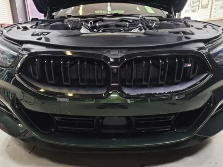 BMW 850i 그란쿠페 크롬죽이기 시공으로 스포티하면서 고급스러운 차량 연출/부천랩핑/인천랩핑/상동/크롬딜리트/ppf/ / 부천 원미구 상동