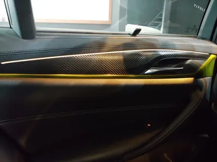 너무나도 유니크한 실내랩핑/BMW 520d 실내 골드크롬/카본 랩핑/G30/f10/528i/실내랩핑/부천/인천 / 부천 원미구 상동