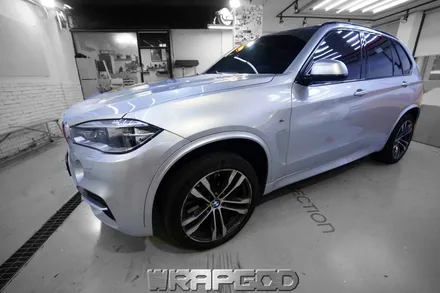 BMW X5 전체랩핑, 에이버리 유광 실버메탈릭 시공 / 김포 일산 인천 자동차랩핑 전문점 WRAPGOD / 김포 양촌읍