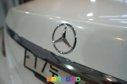 벤츠 E클래스 다이아몬드 화이트 펄 전체랩핑, 실내 카본랩핑 시공 김포 WRAPGOD / 김포 양촌읍