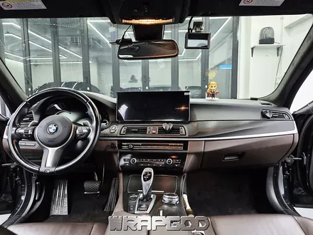 청라 BMW 5시리즈 무광 카본 실내랩핑 시공 / 김포 양촌읍