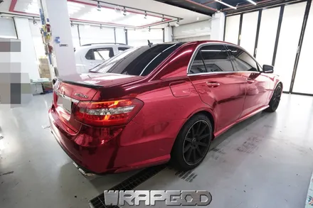 벤츠 E클래스 E63 AMG 레드크롬 전체랩핑 시공, 자동차 크롬 랩핑 전문점 WRAPGOD / 김포 양촌읍