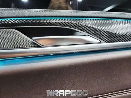 BMW 5시리즈 G30 우드트림 실내랩핑 에이버리 무광카본 / 김포 양촌읍
